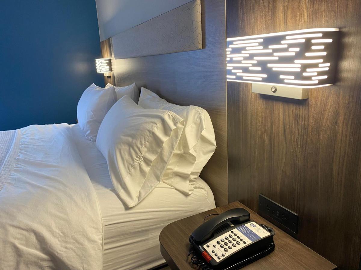 Holiday Inn Express Plymouth By Ihg Dış mekan fotoğraf