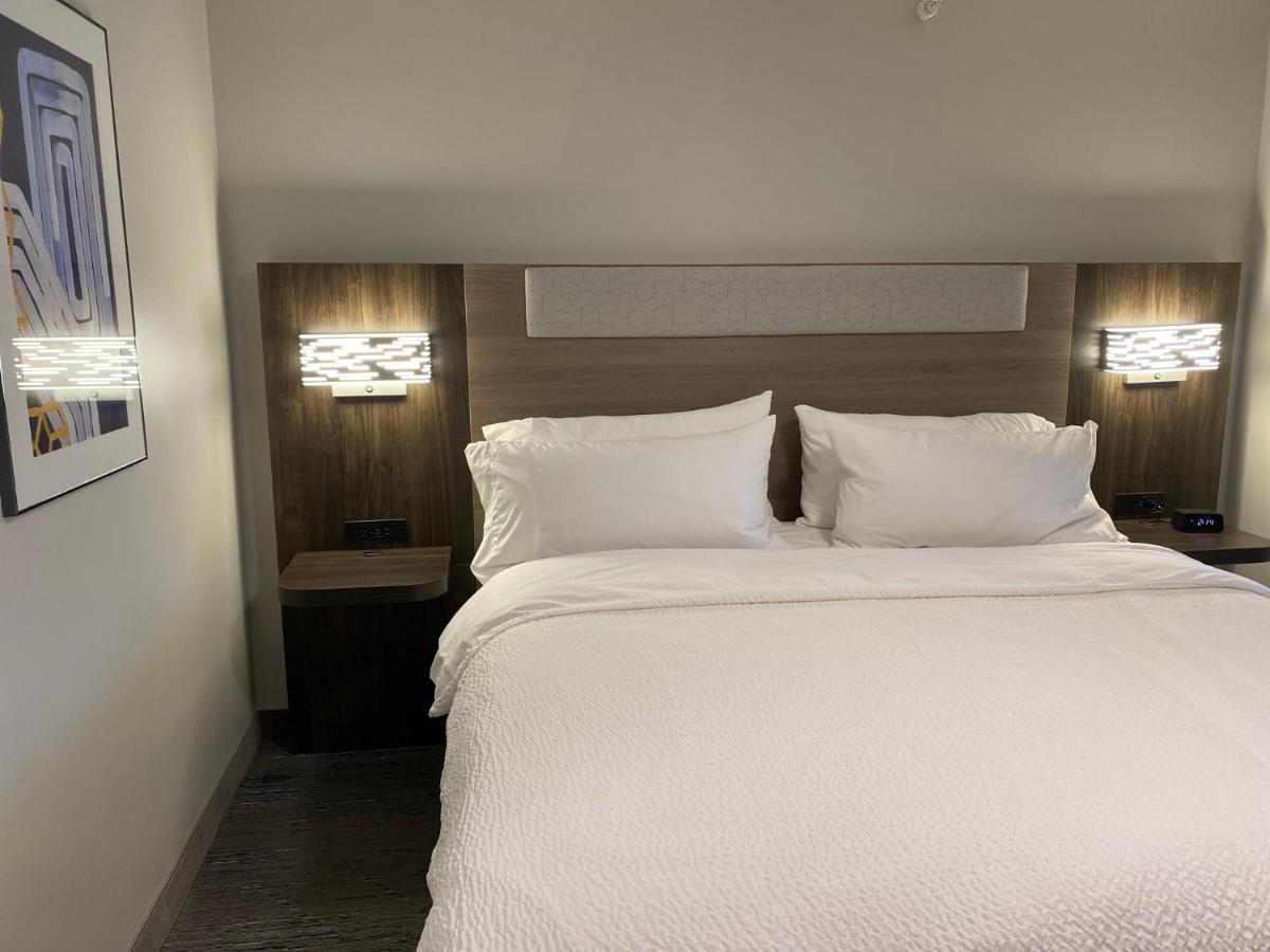Holiday Inn Express Plymouth By Ihg Dış mekan fotoğraf